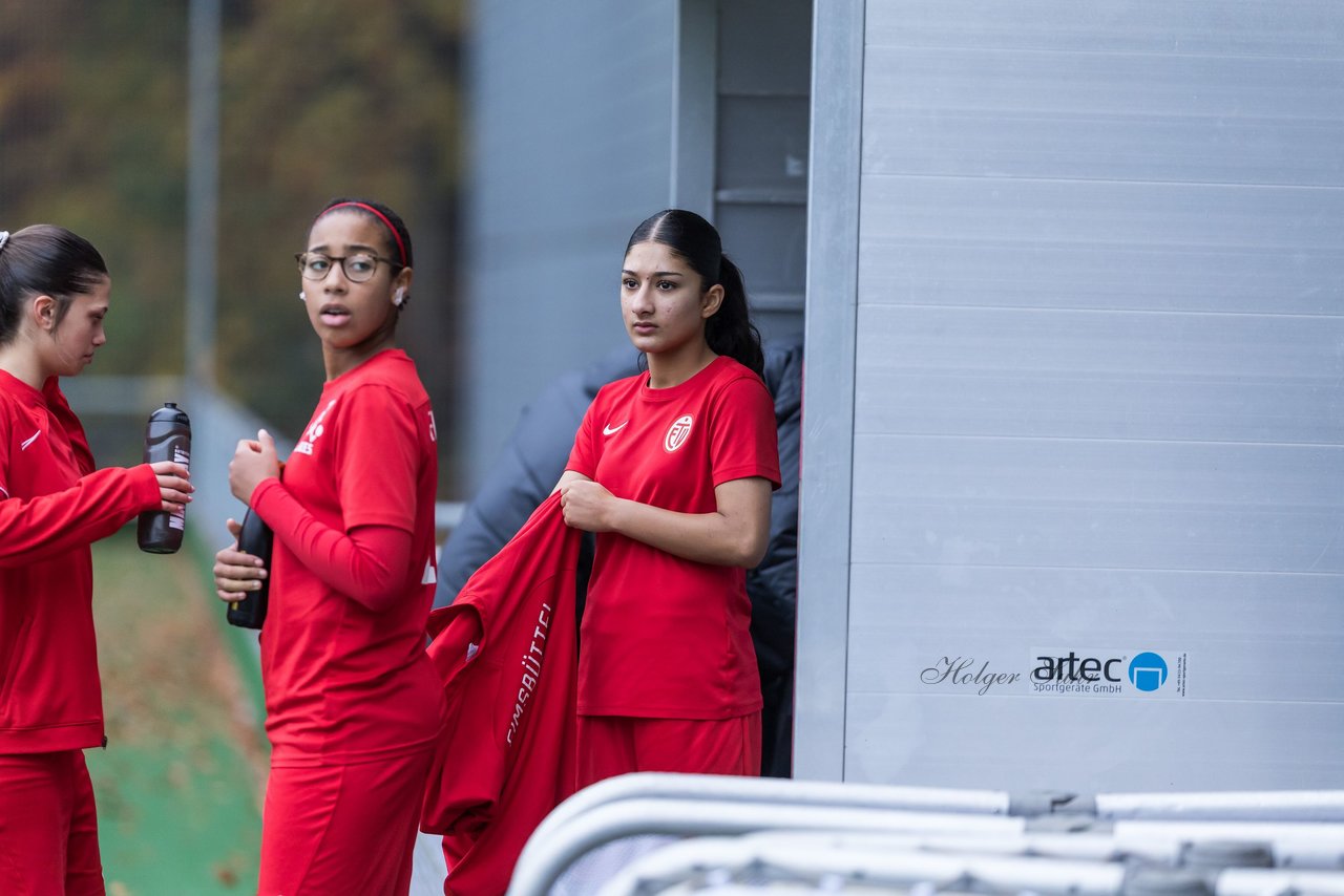 Bild 52 - wCJ VfL Pinneberg - Eimsbuettler TV : Ergebnis: 0:3